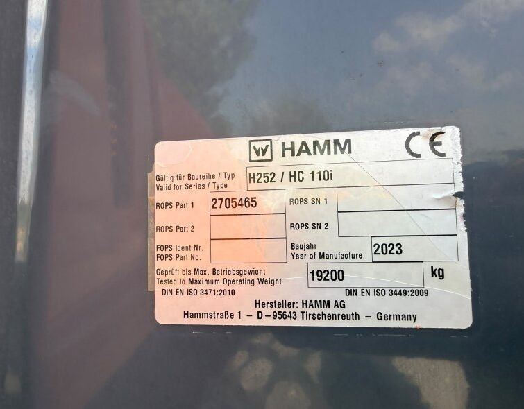 HAMM  HC110i **IMPECCABLE-LIKE NEW**
